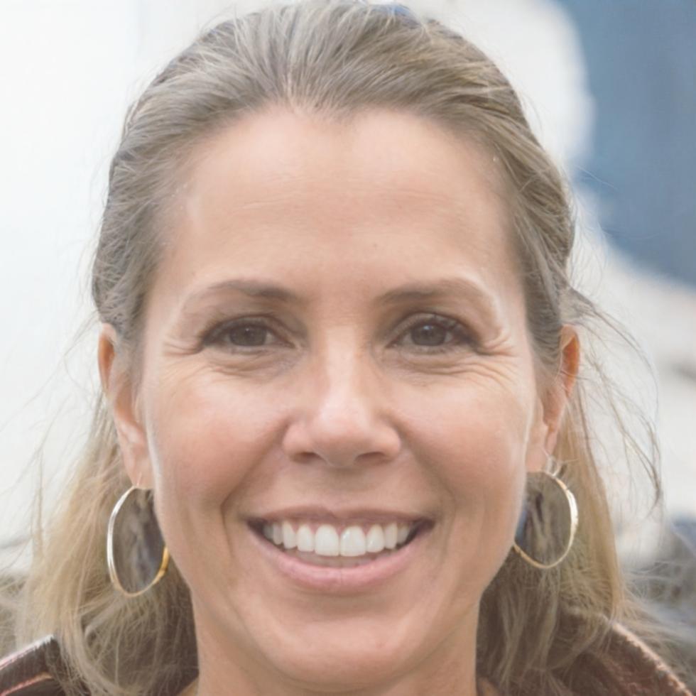 Marlene Hofmann, Leitende Finanzanalystin bei fynoraxielve